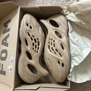 Yeezy Foam Runner Sand / Tan Slip-On Shoes